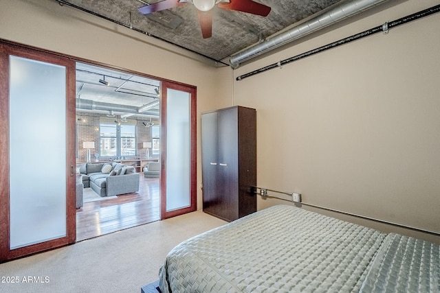 bedroom featuring ceiling fan