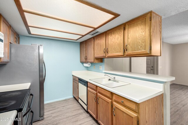 2146 W Isabella Ave Unit 131, Mesa, AZ 85202 - kitchen featuring a sink, range with electric stovetop, light wood finished floors, baseboards, and dishwashing machine