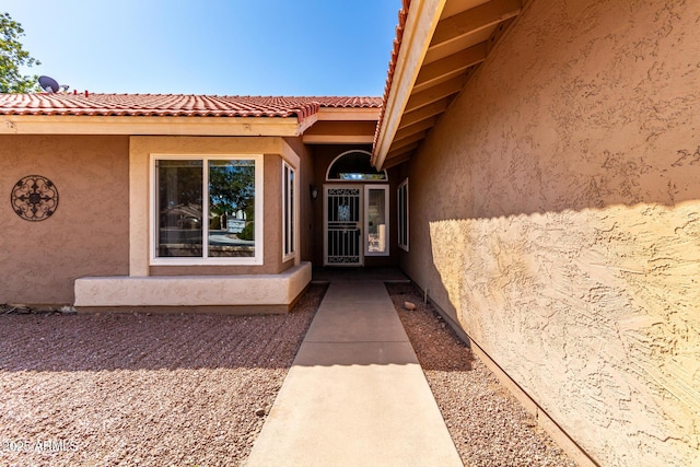 2753 E Kenwood St, Mesa, AZ 85213 - entrance to property with stucco siding and a tile roof