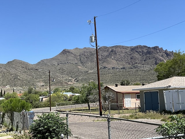 view of mountain feature