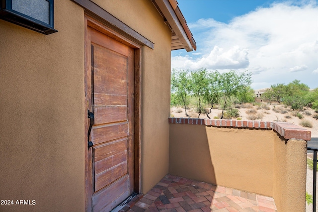 view of property entrance