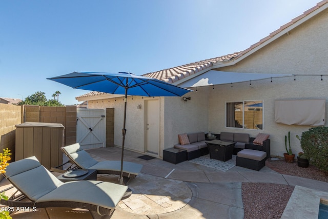 view of patio featuring outdoor lounge area