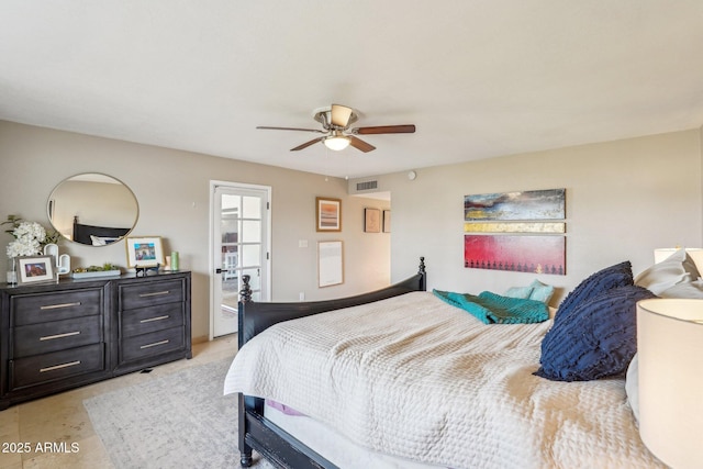 bedroom with ceiling fan