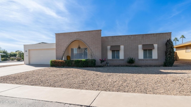 view of front facade featuring a garage