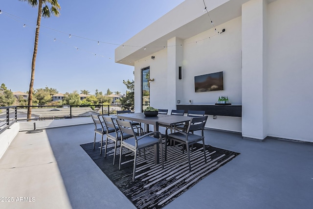4120 N 44th Pl, Phoenix, AZ 85018 - view of patio with outdoor dining area