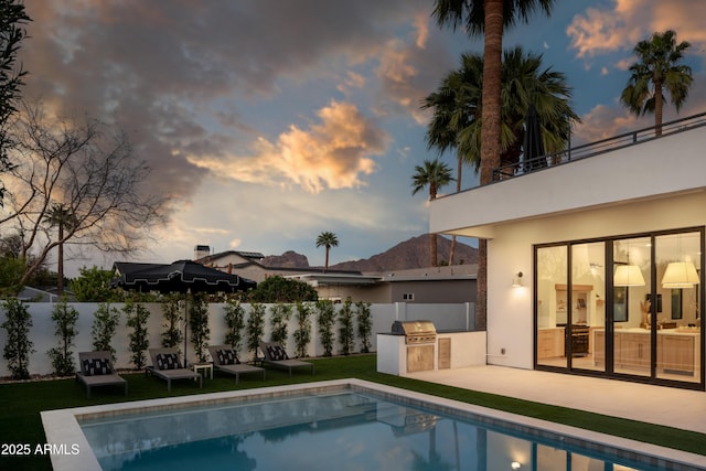 4120 N 44th Pl, Phoenix, AZ 85018 - view of swimming pool with a patio