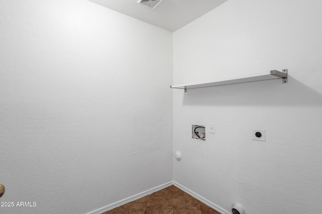 1669 E Santa Fiore St, San Tan Valley, AZ 85140 - washroom featuring washer hookup, baseboards, electric dryer hookup, and hookup for a gas dryer