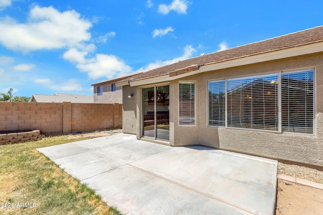 1669 E Santa Fiore St, San Tan Valley, AZ 85140 - view of patio with fence