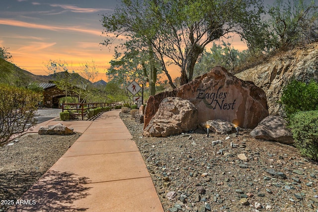 view of property's community featuring a mountain view