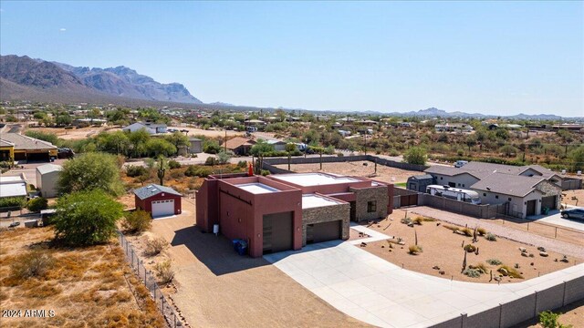 bird's eye view featuring a mountain view