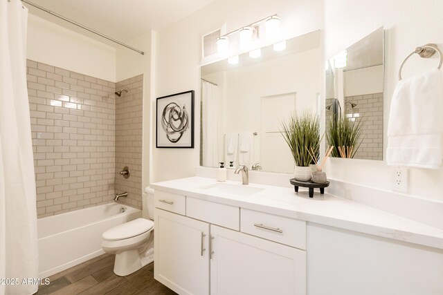2511 W Queen Creek Rd Unit 325, Chandler, AZ 85248 - full bath featuring vanity, shower / tub combo, and wood finished floors