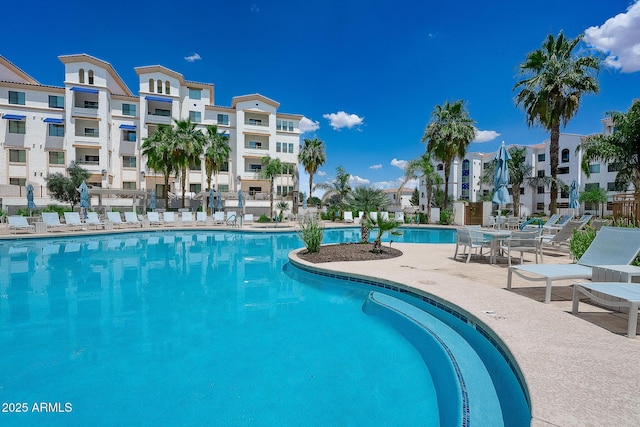 2511 W Queen Creek Rd Unit 325, Chandler, AZ 85248 - view of community pool