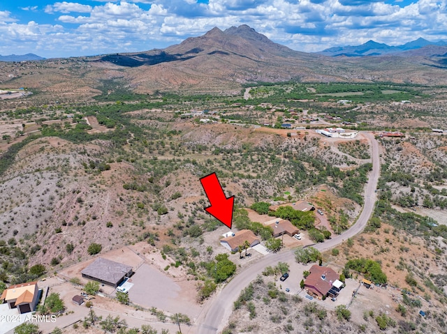 bird's eye view with a mountain view