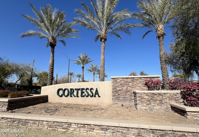 view of community / neighborhood sign