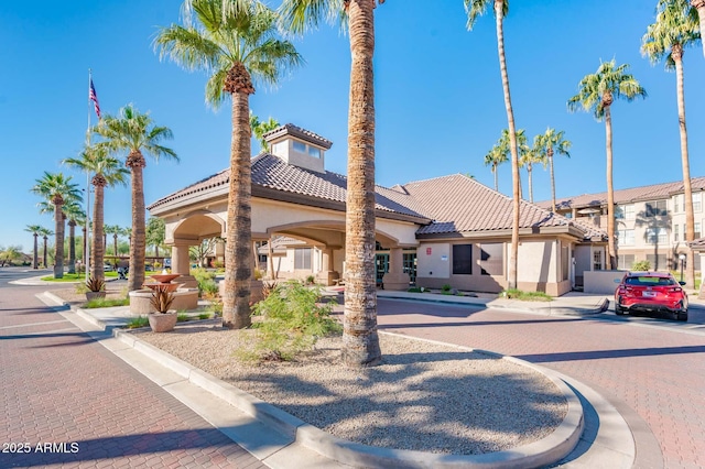 view of mediterranean / spanish-style home