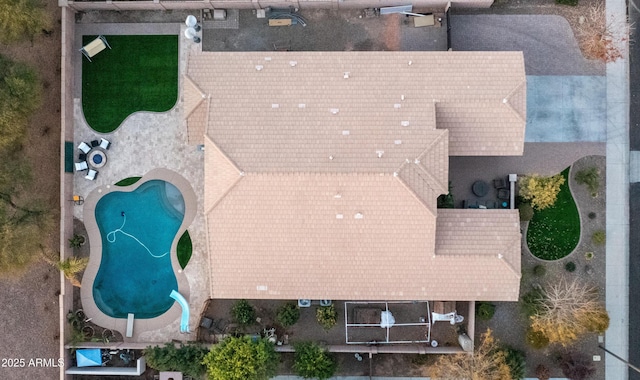 birds eye view of property