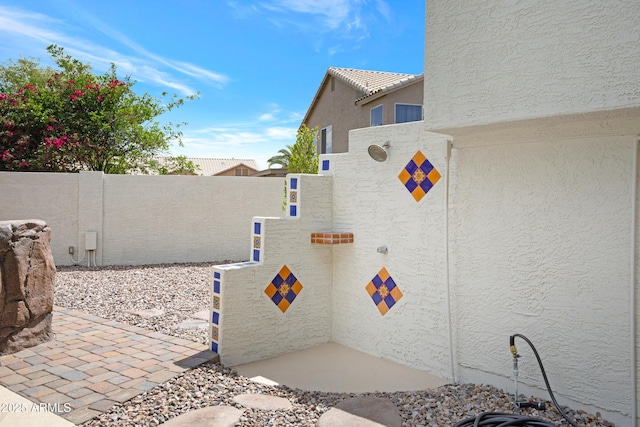 811 S Pearl Dr, Gilbert, AZ 85233 - view of patio / terrace featuring fence