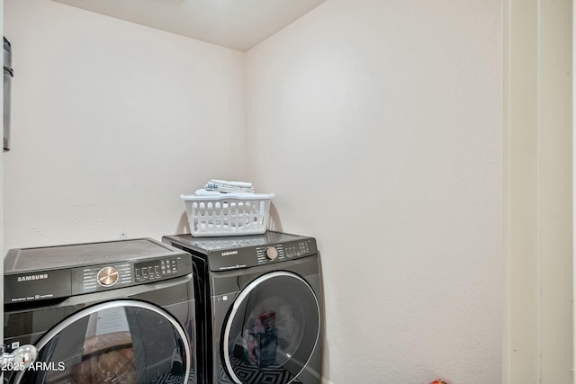 4036 N 40th Pl, Phoenix, AZ 85018 - washroom with washer and dryer