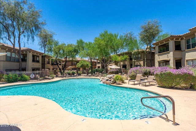 19700 N 76th St Unit 1038, Scottsdale, AZ 85255 - community pool featuring a patio area and a residential view