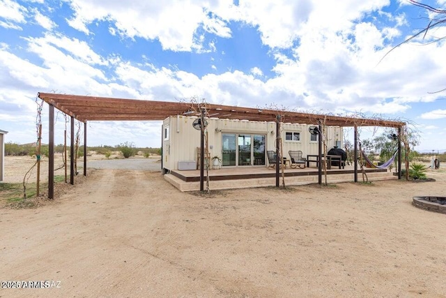 exterior space featuring a carport