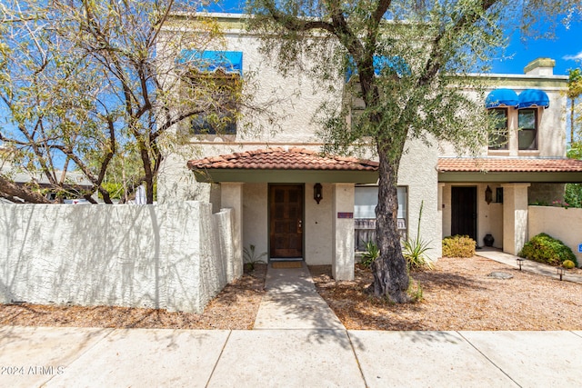 view of front of house