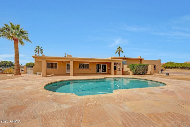 10239 N 125th St, Scottsdale, AZ 85259 - outdoor pool featuring a patio area and fence