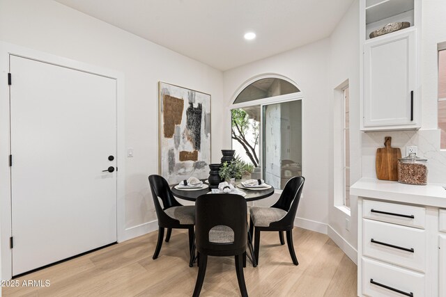 8965 E Maple Dr, Scottsdale, AZ 85255 - dining room featuring light wood-style floors, recessed lighting, and baseboards