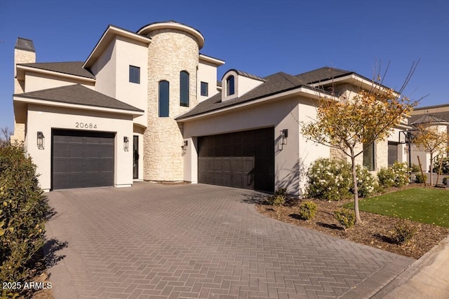 view of front of house with a garage