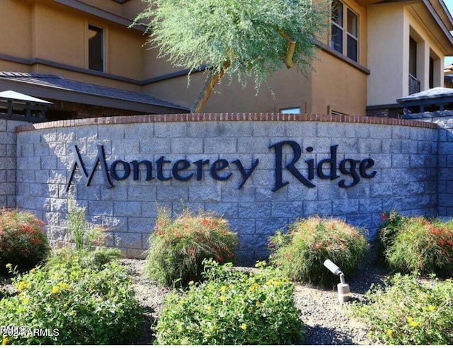 view of community / neighborhood sign