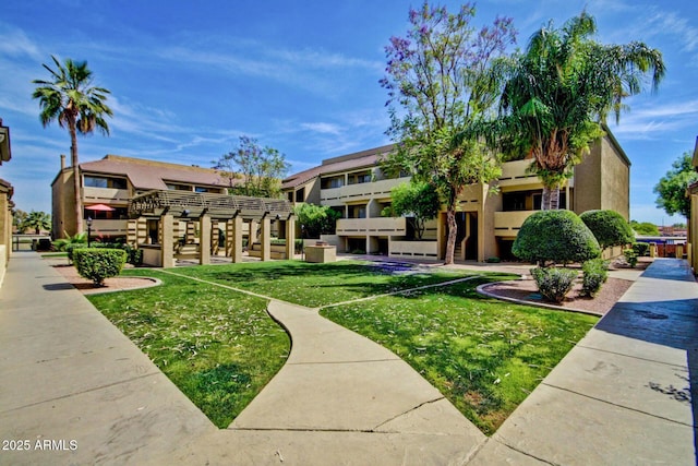 1331 W Baseline Rd Unit 167, Mesa, AZ 85202 - surrounding community with a lawn