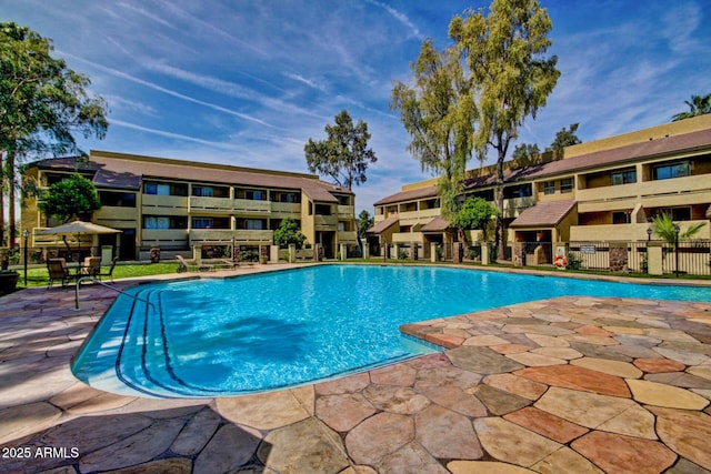 1331 W Baseline Rd Unit 167, Mesa, AZ 85202 - community pool with a patio