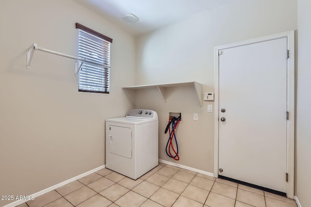 1710 S Parkcrest St, Gilbert, AZ 85295 - laundry room featuring washer / clothes dryer, baseboards, and light tile patterned flooring