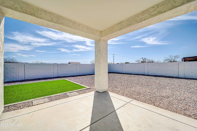 view of patio featuring a fenced backyard