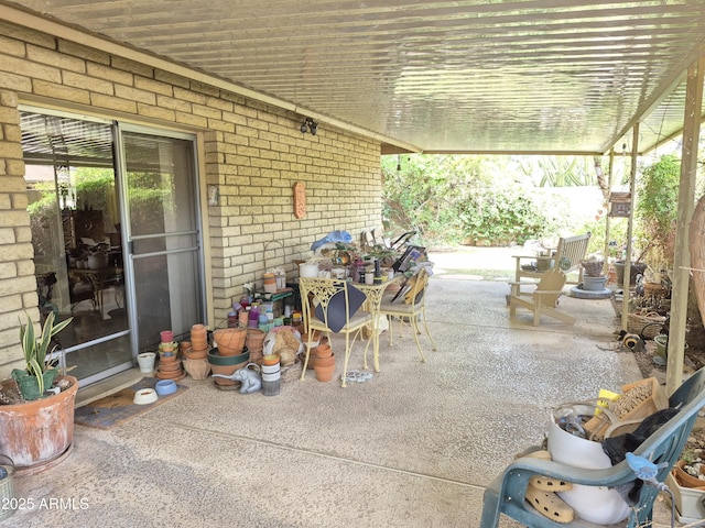 1118 E Orangewood Ave, Phoenix, AZ 85020 - view of patio featuring outdoor dining space