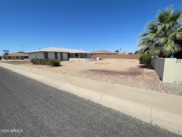 view of front of property with covered porch