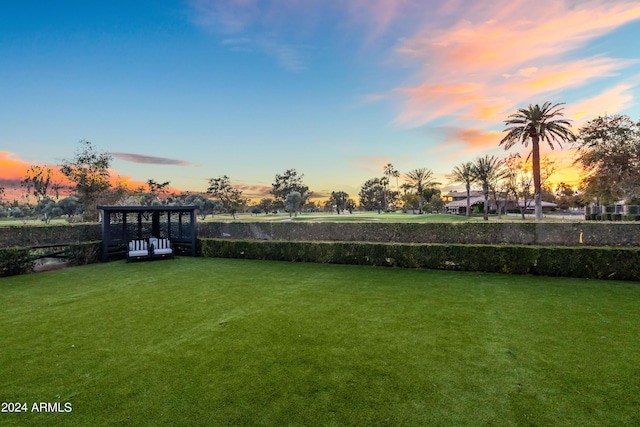 5929 E Indian School Rd, Phoenix, AZ 85018 - view of green lawn