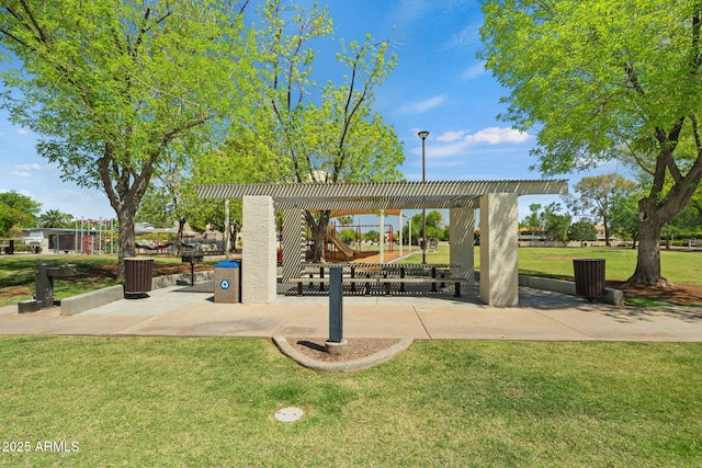 2264 S Don Carlos, Mesa, AZ 85202 - view of community featuring a yard