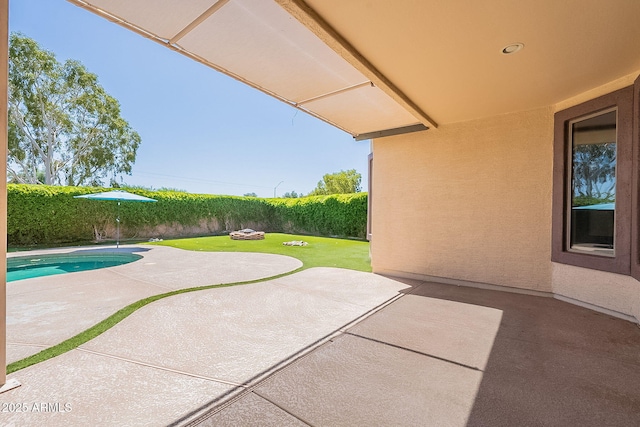 view of patio featuring a fenced backyard