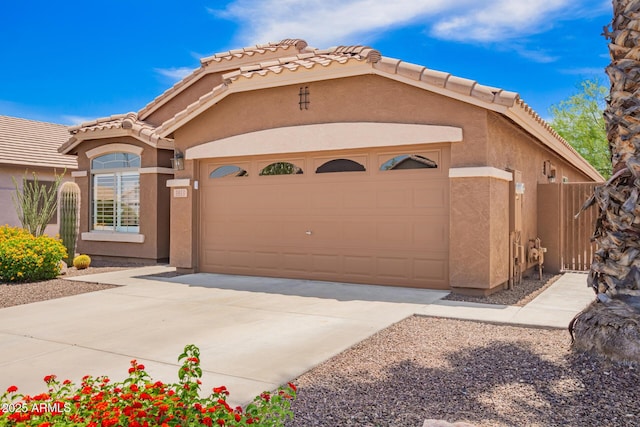 3913 E Derringer Way, Gilbert, AZ 85297 - view of front of property with stucco siding, a garage, concrete driveway, and a tiled roof