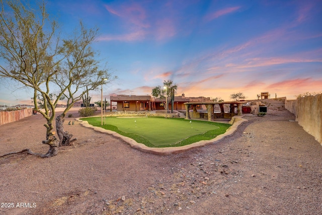 28758 N Ashbrook Ln, San Tan Valley, AZ 85144 - view of yard with a putting area