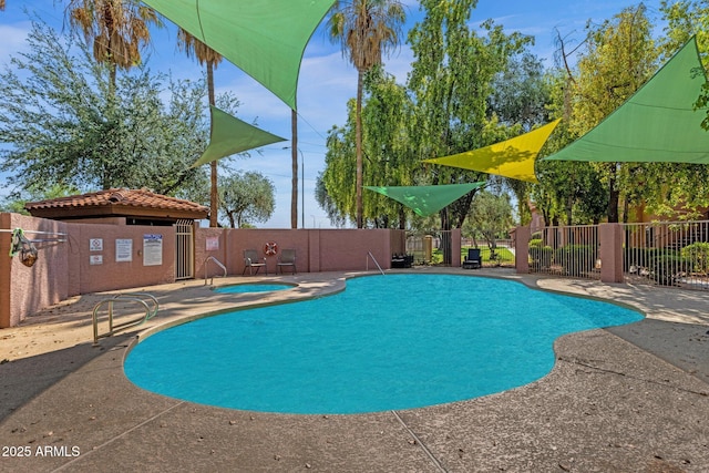 1075 E Chandler Blvd Unit 212, Chandler, AZ 85225 - community pool featuring a hot tub and a patio area