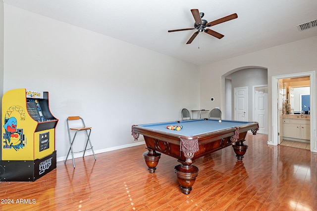 playroom with pool table, light wood-type flooring, and ceiling fan