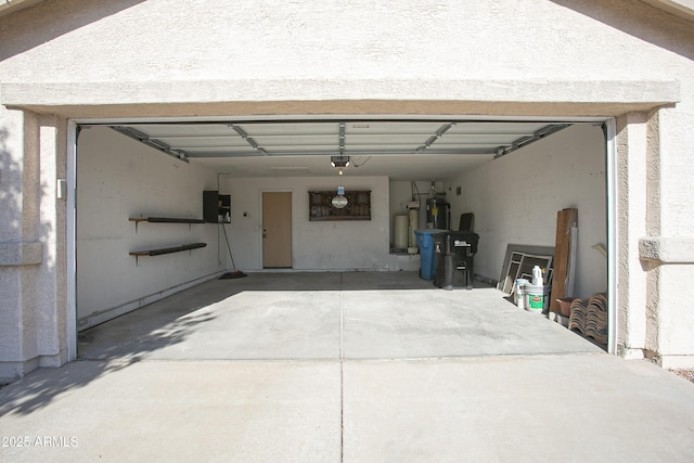 12205 N 41st Ln, Phoenix, AZ 85029 - garage with a garage door opener