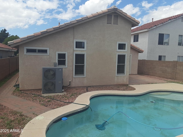 12205 N 41st Ln, Phoenix, AZ 85029 - view of swimming pool with a fenced backyard and a patio