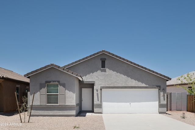 view of front facade with a garage