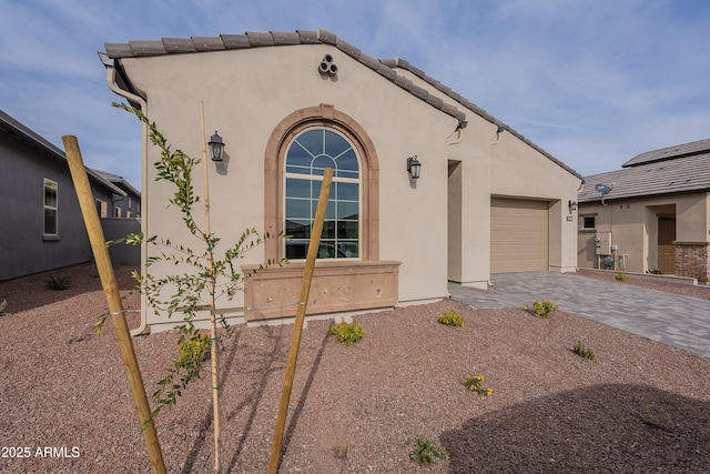 view of front of home featuring a garage