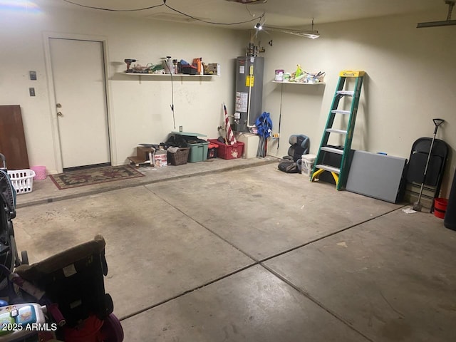 1219 E Avenida Isabela, Casa Grande, AZ 85122 - garage with water heater