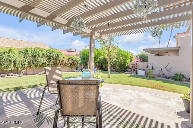 view of patio featuring a pergola