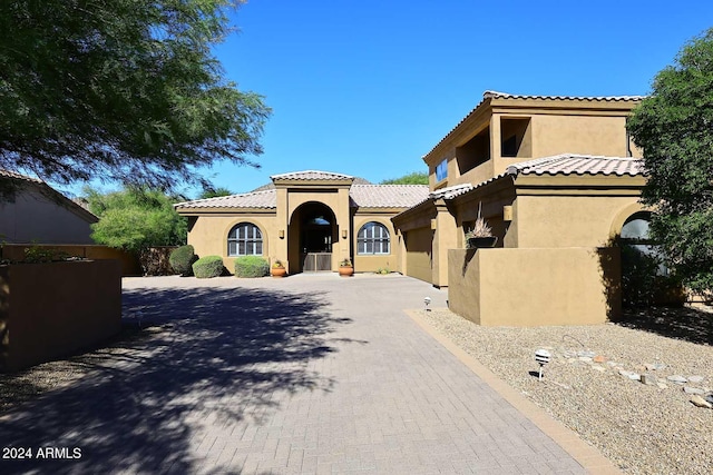 view of mediterranean / spanish-style home