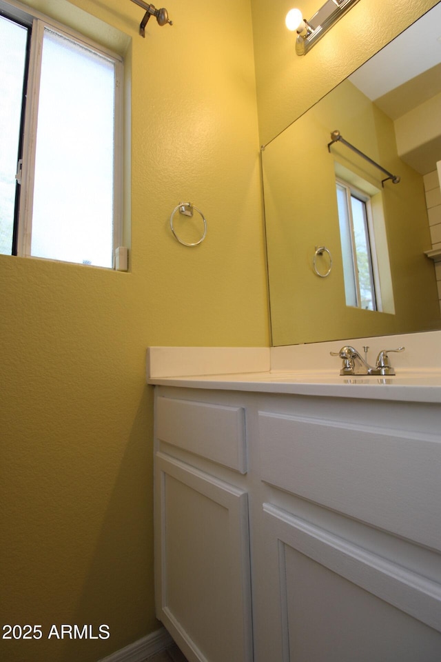 17606 N 17th Pl Unit 1096, Phoenix, AZ 85022 - bathroom featuring vanity